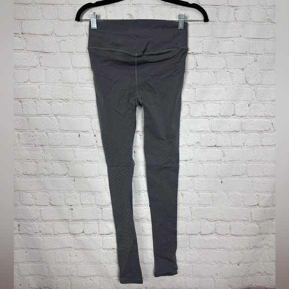 Lululemon Reveal Tight Mesh Stripe gray Leggings Seamless W5BU7S Size 6 - Picture 4 of 4